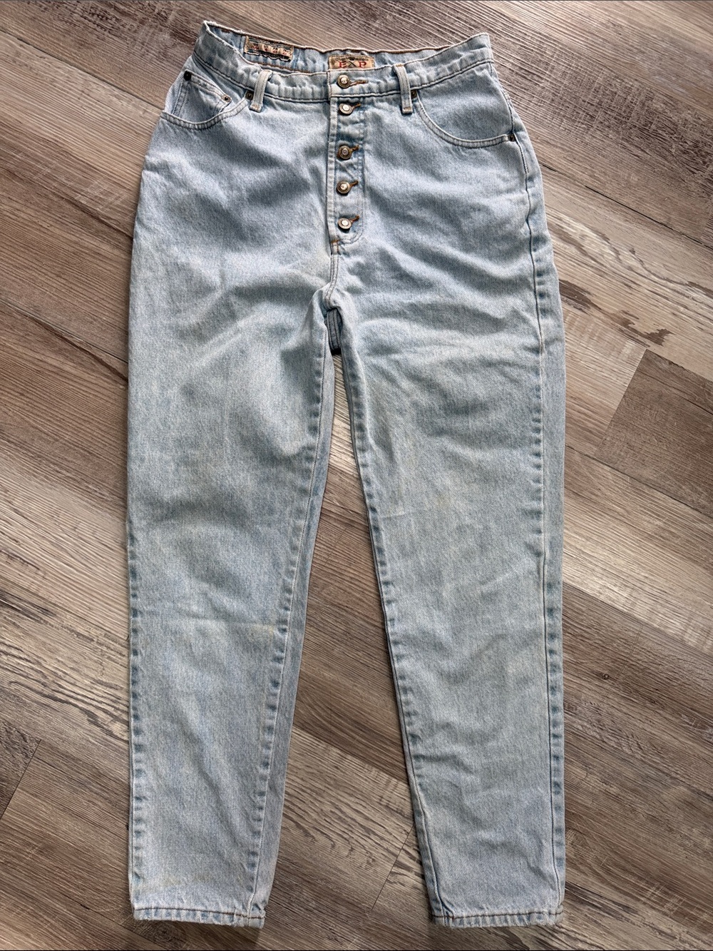 Vintage Express High-Waist Light Wash Women’s Jeans With Button Fly